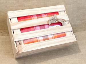 Gift Boxes: GIFT BOX - Wooden Lidded Crate