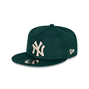 New Era: New Era Golfer NY Yankees Archive Chain Dark Green 60416184