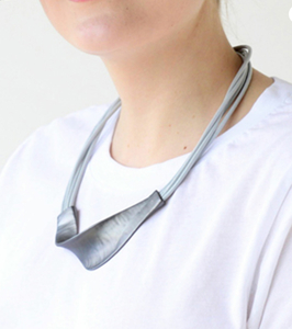 Necklaces: Necklace – Twist Donut Choker 18-142 – Silver