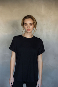 Mazu: MAZU – All You Need Cuff Tee Black