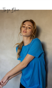 Mazu: MAZU – All You Need Cuff Tee – Ibiza Blue