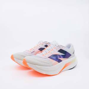 Road Racing: New Balance Fuelcell SuperComp Elite v4 (D Standard) White/Angora/Hot Mango