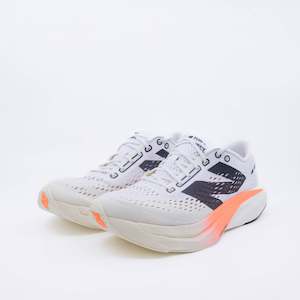New Balance FuelCell SuperComp Pacer v2 (B Standard)  Womens Hot Mango and White