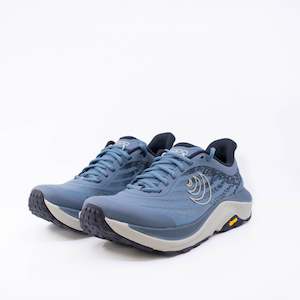 Womens Door To Trail: Topo Ultraventure 4 (B Standard) Stone/Grey