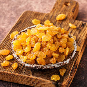 Basil: Golden Raisins Classic Taste 250g