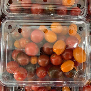 Tomatoes: Tomatoes Cherry Mix Colour 500gm Punnet NZ*