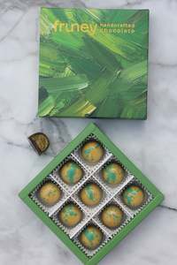 Pistachio Knafeh bonbons