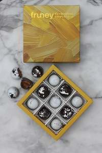 Bonbons: Hazelnut & almond praline bonbons