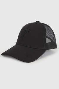 All Black: Urban Trucker cap Black