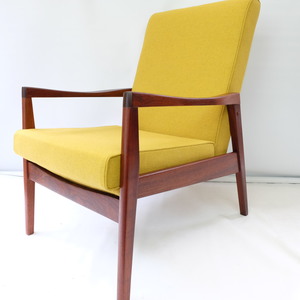 Products: Mid-Century lounger – By Airest