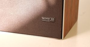 Products: Bang & Olufsen S25 Bookshelf Speakers