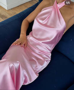 Ex rental -YLD maxi pink