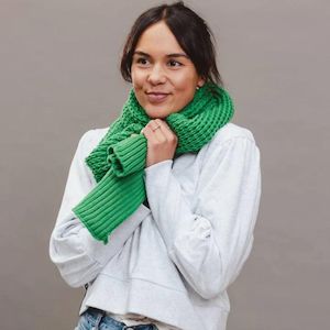 Hello Friday: Hello Friday- Pippa Scarf Green