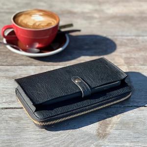 Moana Road Handbags: Fitzroy Wallet - Black