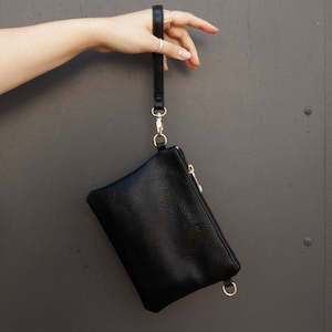 Moana Road Handbags: Viaduct Clutch - Black