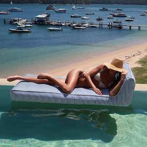SunnyLife Luxe Lie-On Lounger Le Weekend Navy