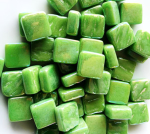 Products: Glass Squares 8x8mm - Peralilsed New Green FUNKY GLASS ART