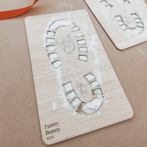 Christmas: Santa Claus footprint stencil