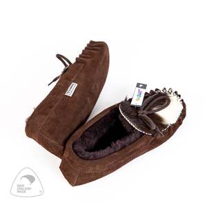 Cowhide Scuff: Flockisins aka Moccasin Slippers