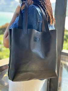 All: Lynleys Leather Tote