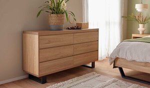 Dressing Table: Bright Dressing Table