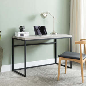 Office Desks: Chyrzler Desk 1.2m
