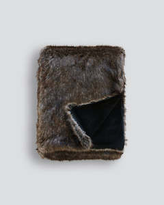 Heirloom New Season: Husky Throw