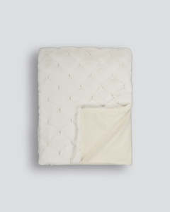 Luxury Faux Fur Throws: Valentina White Throw