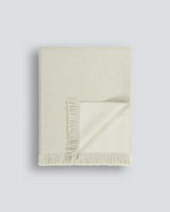 Ollo New Season: Chester Throw