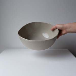 Bowls: Deep serving bowl - Sandstone