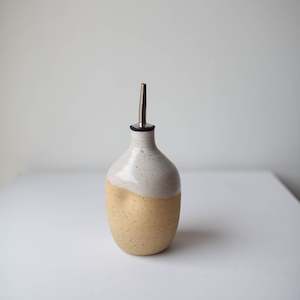 Serving: Oil / Vinegar Pourer - Satin White