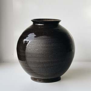 Moon Jar 14