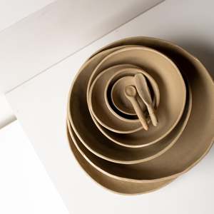 Everyday Tableware: Full Serving Boxed Set - Speckled Tan