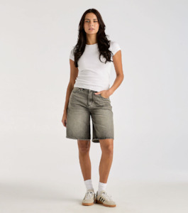 Wrangler: WRANGLER MID FARRAH SHORT WMN
