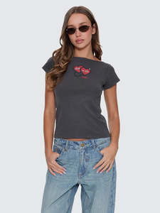 THRILLS RIDE OR DIE BOAT NECK TEE WMN
