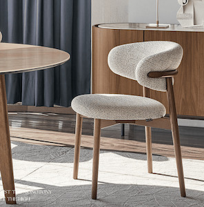 Luna dining chair