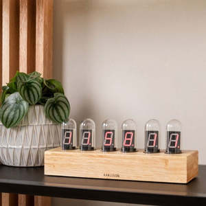Table Clock: Cathode Clock - Wood