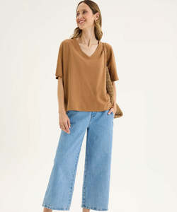 Tops Shirts Blouses: Yarra Trail Glass Tee - Nutmeg
