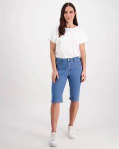 Shorts: Vasalli Slim Leg Denim Shorts 5804CS - Light Denim