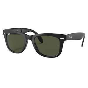 Mens Sunglasses: Ray-Ban Folding Wayfarer RB4105 601S 54 - Black Frame with Green Lens