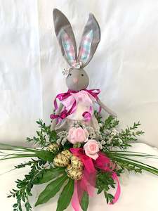 Easter: Easter Bunny & Flowers