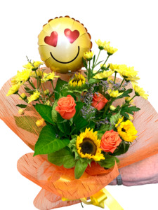 Chinese New Year: Bright & Vibrant with Sunflower & Roses Wrapped in Mesh