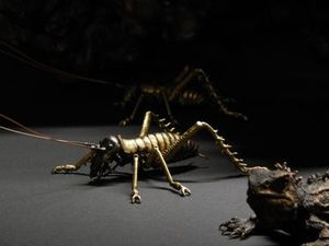 Ken Auton bronze Tree Weta male