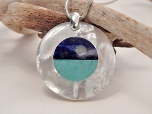 Neil Hanna: Neil Hanna pendant 596