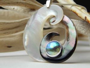 Neil Hanna Blue Pearl pendant 784