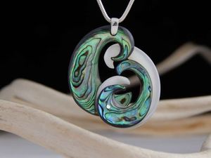 Neil Hanna: Neil Hanna pendant 839