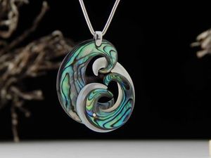 Neil Hanna: Neil Hanna pendant 841