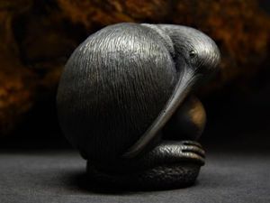 Doug Marsden: Kiwi with Egg' bronze sculpture by Doug Marsden
