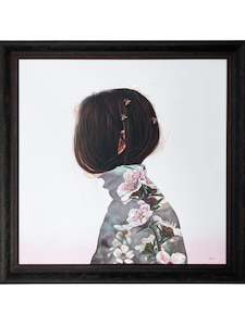 Realist: Mānuka and the Bee