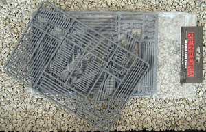 Miniatures Paint: Renedra Mixed Fences